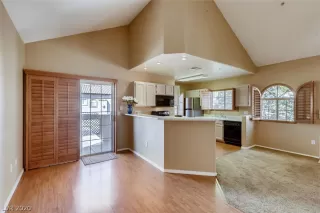 Photo #6: 2181404 Listing