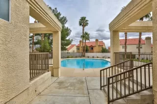Photo #1: 2182472 Listing 