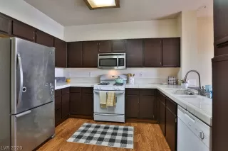 Photo #3: 2182472 Listing 