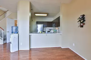 Photo #6: 2182472 Listing 