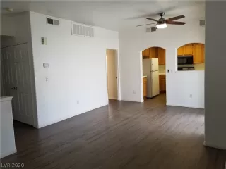 Photo #3: 2182475 Listing 