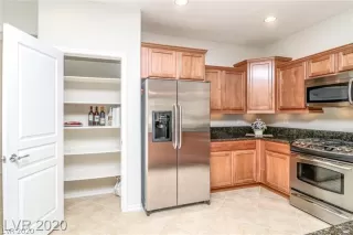 Photo #3: 2182524 Listing 