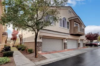 Photo #2: 2182528 Listing