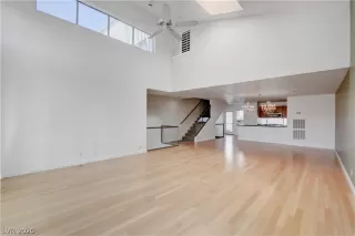 Photo #1: 2182547 Listing 