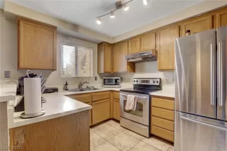 Photo #1: 2182649 Listing