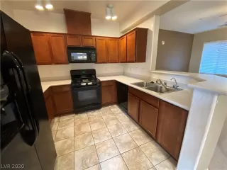 Photo #4: 2182671 Listing