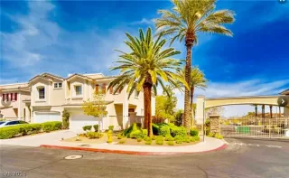 Photo #1: 2182853 Listing