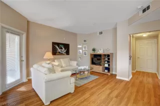 Photo #3: 2182872 Listing 