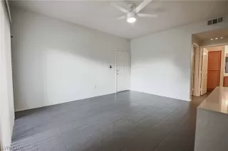 Photo #5: 2182981 Listing 