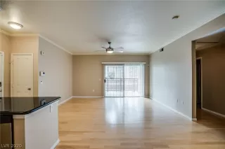 Photo #2: 2183027 Listing