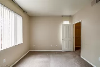 Photo #6: 2183027 Listing