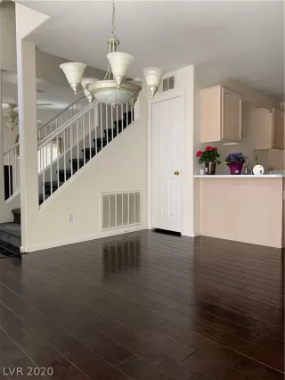 Photo #1: 2183048 Listing 