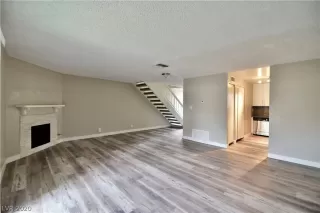 Photo #5: 2183119 Listing