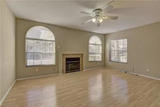 Photo #4: 2183130 Listing 