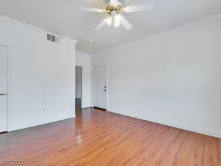 Photo #2: 2183157 Listing