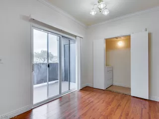 Photo #5: 2183157 Listing