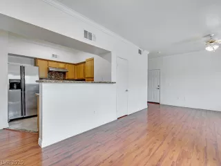 Photo #6: 2183157 Listing