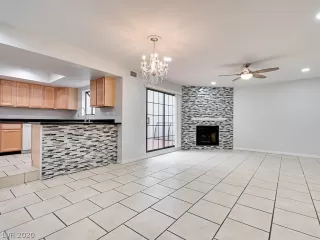 Photo #3: 2183168 Listing 