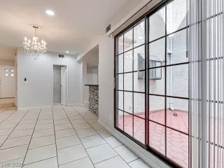 Photo #5: 2183168 Listing 