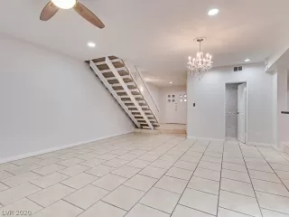 Photo #6: 2183168 Listing 