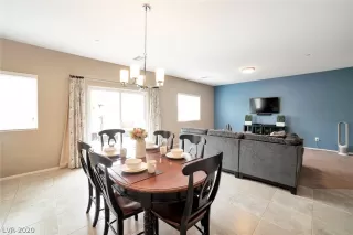 Photo #3: 2183202 Listing