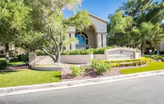 Photo #3: 2183212 Listing