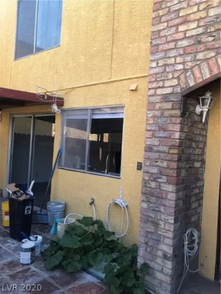 Photo #2: 2183246 Listing