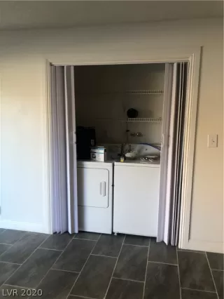 Photo #4: 2183246 Listing