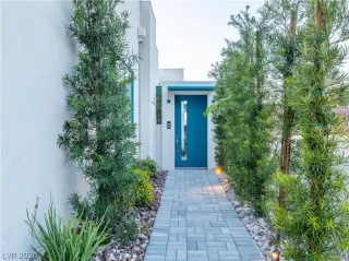 Photo #5: 2183263 Listing