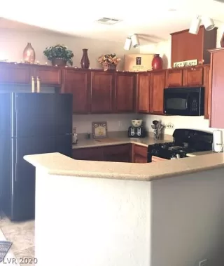 Photo #1: 2183280 Listing