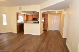 Photo #3: 2183300 Listing