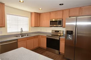 Photo #5: 2183300 Listing