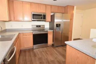 Photo #6: 2183300 Listing