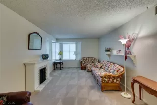 Photo #5: 2183347 Listing