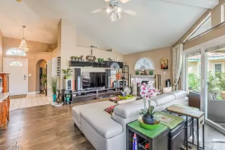 Photo #3: 2183358 Listing 