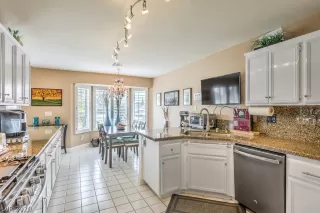 Photo #6: 2183358 Listing 