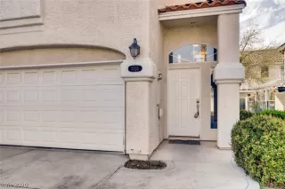 Photo #2: 2183423 Listing