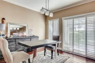 Photo #5: 2183423 Listing