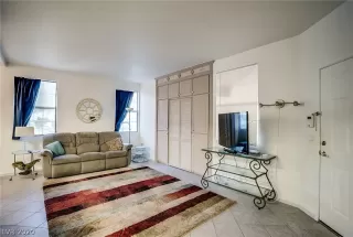 Photo #4: 2183428 Listing 