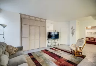 Photo #6: 2183428 Listing 