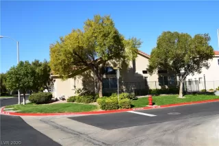 Photo #4: 2183433 Listing 