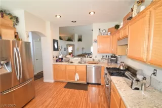 Photo #6: 2183433 Listing 