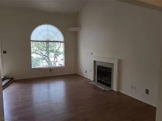 Photo #3: 2183490 Listing