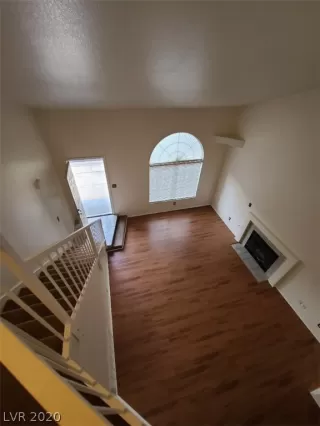 Photo #5: 2183490 Listing