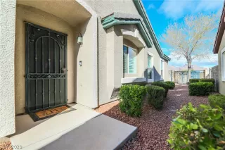 Photo #2: 2183545 Listing