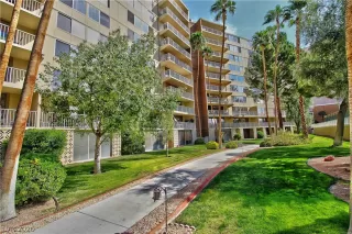 Photo #2: 2183570 Listing 