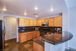 Photo #6: 2183704 Listing 