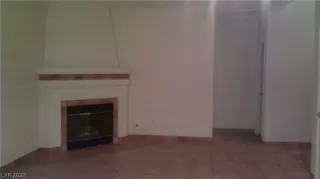 Photo #4: 2183716 Listing 