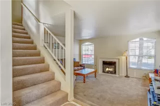 Photo #2: 2183870 Listing