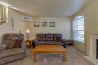 Photo #6: 2183870 Listing